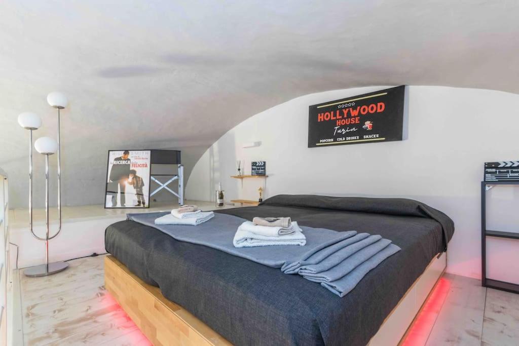 Hollywood Housein The Heart Of Turin Apartment Bagian luar foto