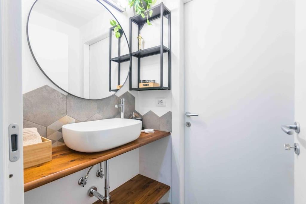 Hollywood Housein The Heart Of Turin Apartment Bagian luar foto